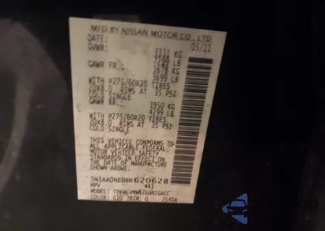 2011 Nissan Armada Platinum z USA, uszkodzony, nr VIN 5N1AA0NE0BN620628